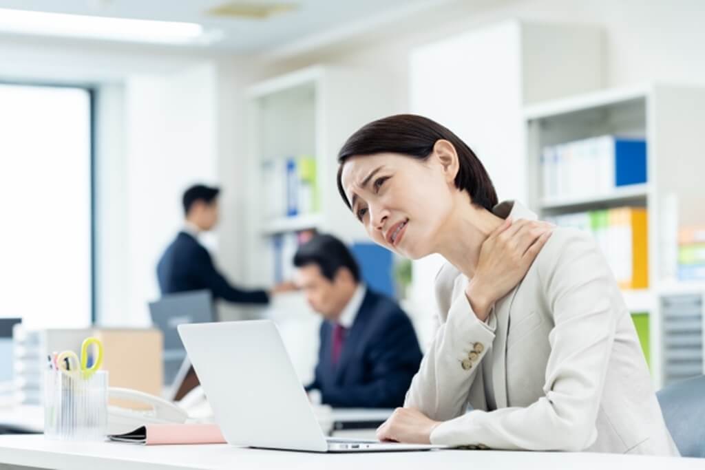 仕事が辛い　辞めたい　愚痴　ストレス　ココナラ電話相談